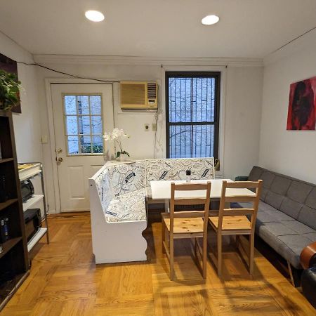 Spacious Room For 4 People In Williamsburg ! Ню Йорк Екстериор снимка